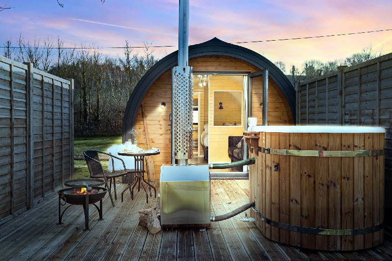 Click here for more about Morgan Sweet, Apple Tree Glamping